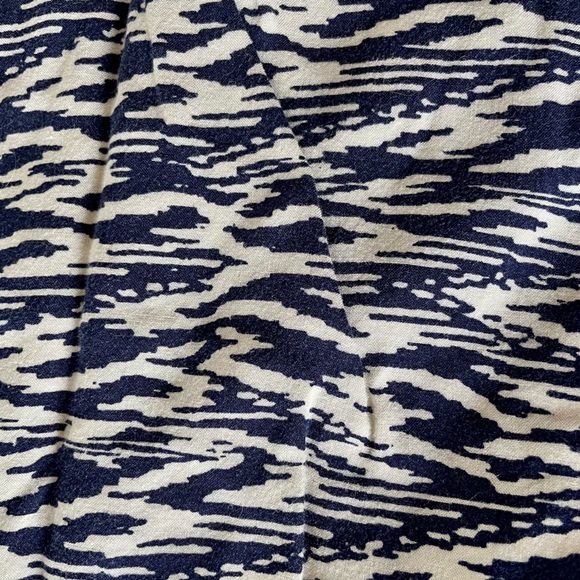 Blue tribal print tank top by Cynthia Rowley. Size XL - Picture 6 of 8